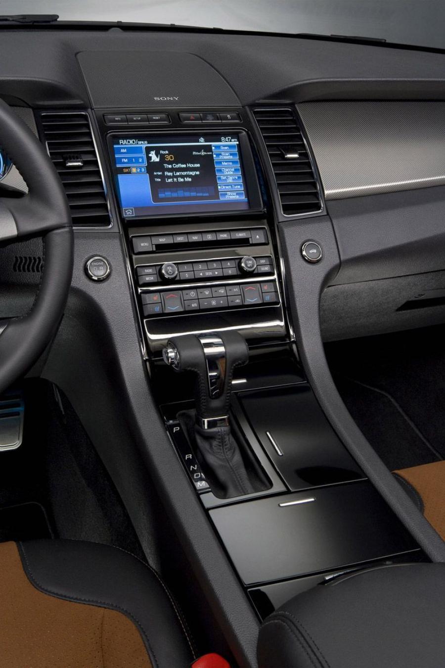  Ford Taurus SHO 2010 года  (фото 168 из 248)